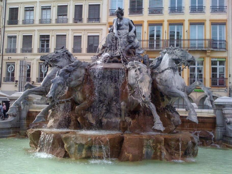 Place Des Terreaux *