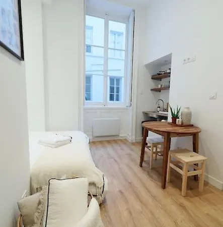 Appartement Place Des Terreaux Lyon Exterior photo